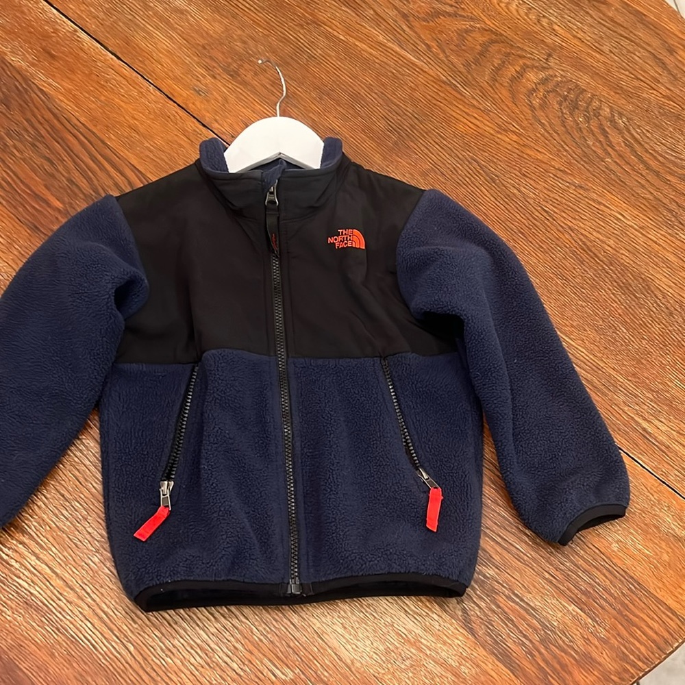 Kids boys North Face heavy fleece size 4t